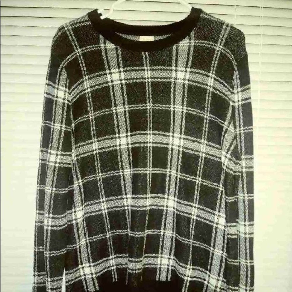 Cute Checkered Sweater